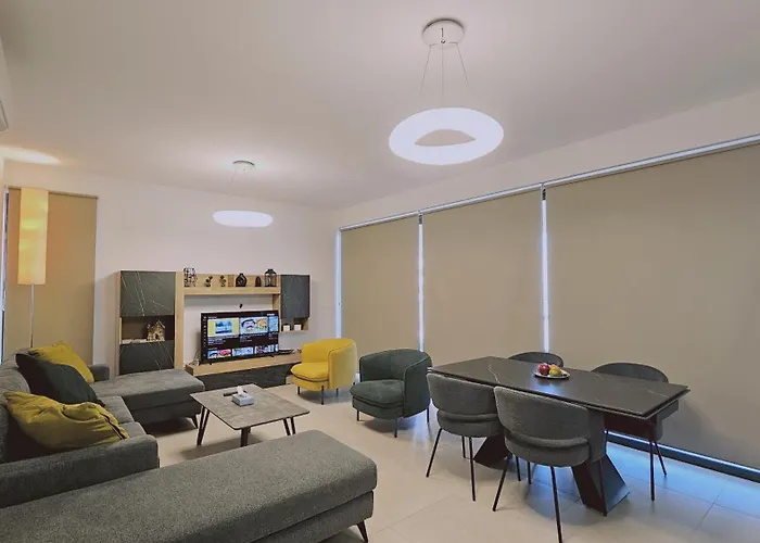 アパート Diamond ラルナカ