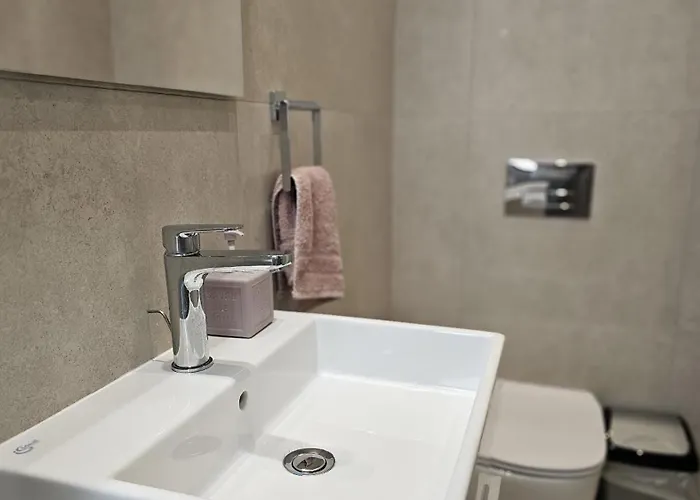 Diamond アパート ラルナカ