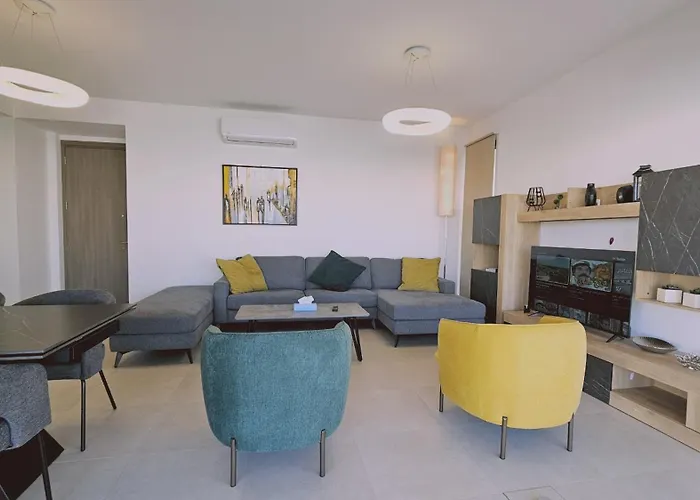 Diamond ラルナカ